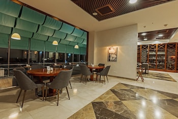 hayat hospitality oskemen