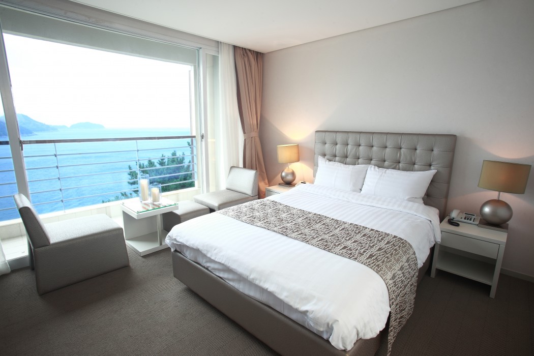 riviera hotel geoje