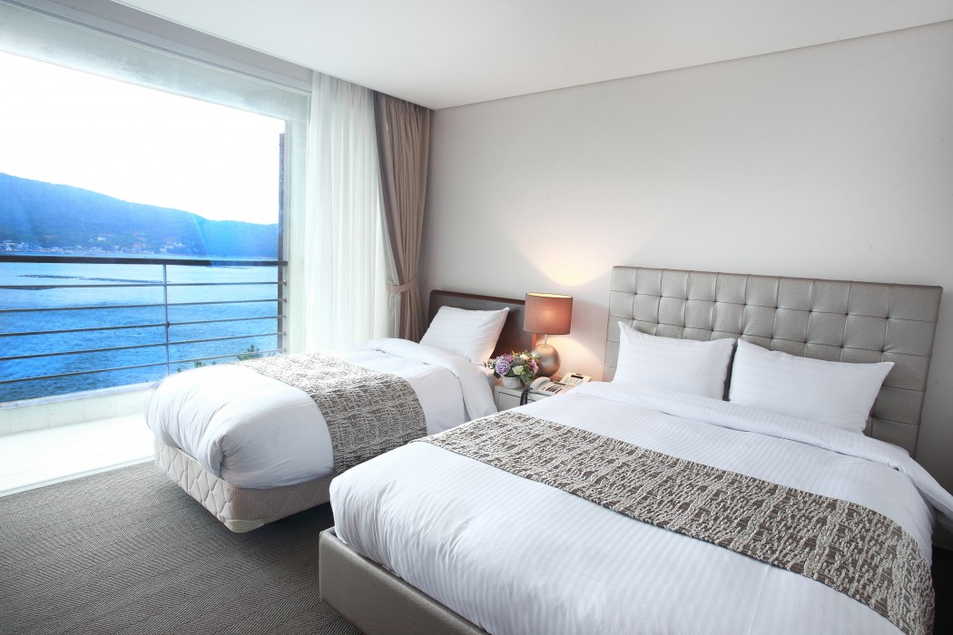 riviera hotel geoje