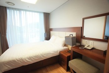 Riviera Hotel Geoje,Changwon-Si>>Changwon,3.5 star