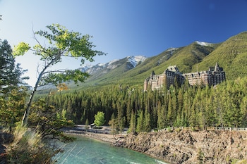 fairmont banff springs gold experience