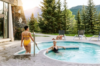fairmont banff springs gold experience
