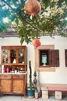casapiuholidaysicilia adults only