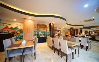 ayra hotel airport solo