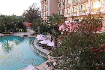 ramada by wyndham sihanoukville xinhaohui palace