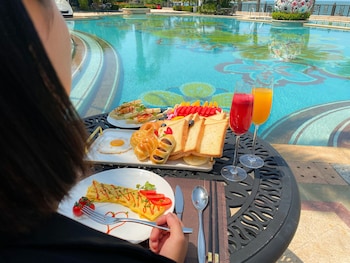 ramada by wyndham sihanoukville xinhaohui palace