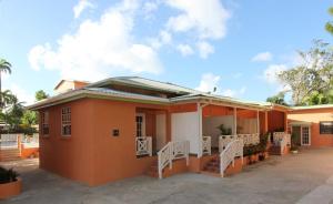 Worthing Court Apartment Hotel,Bridgetown>>Barbados,3 star