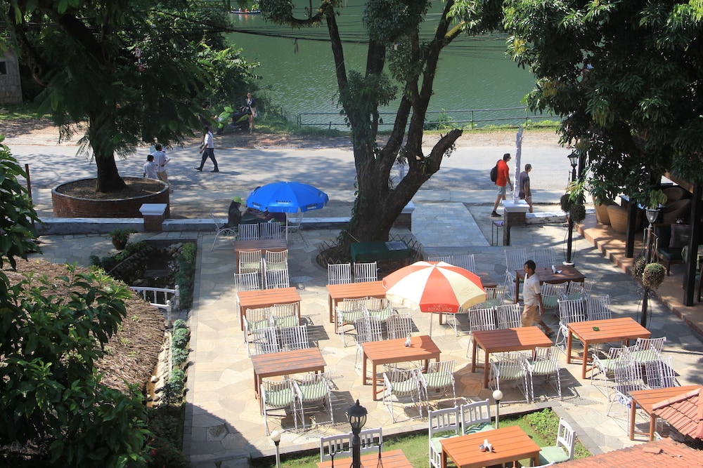 lake view resort