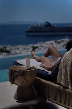 casa kiku mykonos