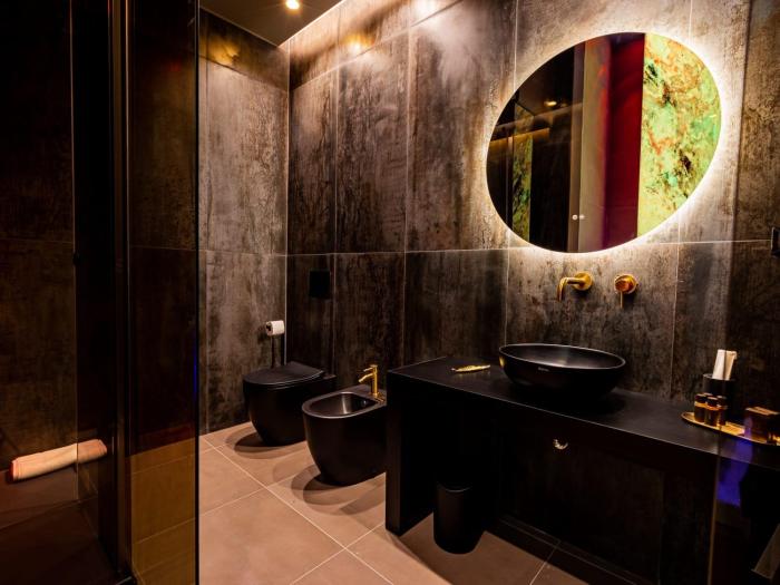 gold suiteandspa