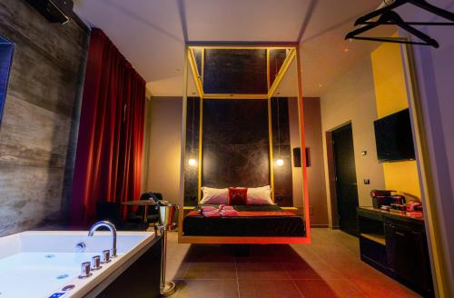 gold suiteandspa