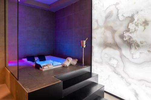 gold suiteandspa