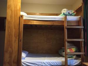 snow denn lodge hostel