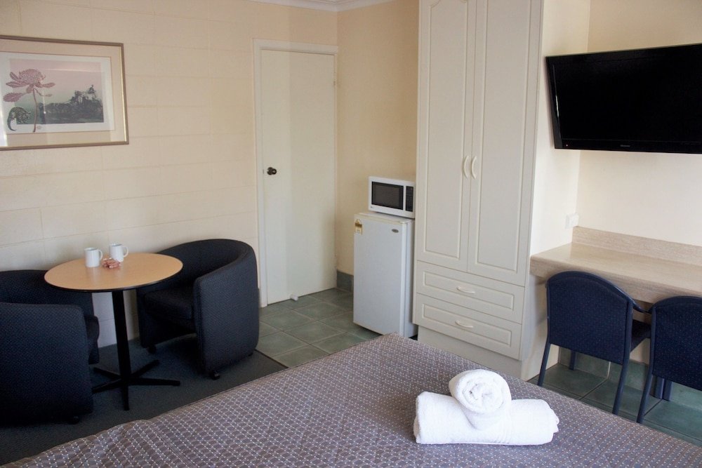 leeton centre motel