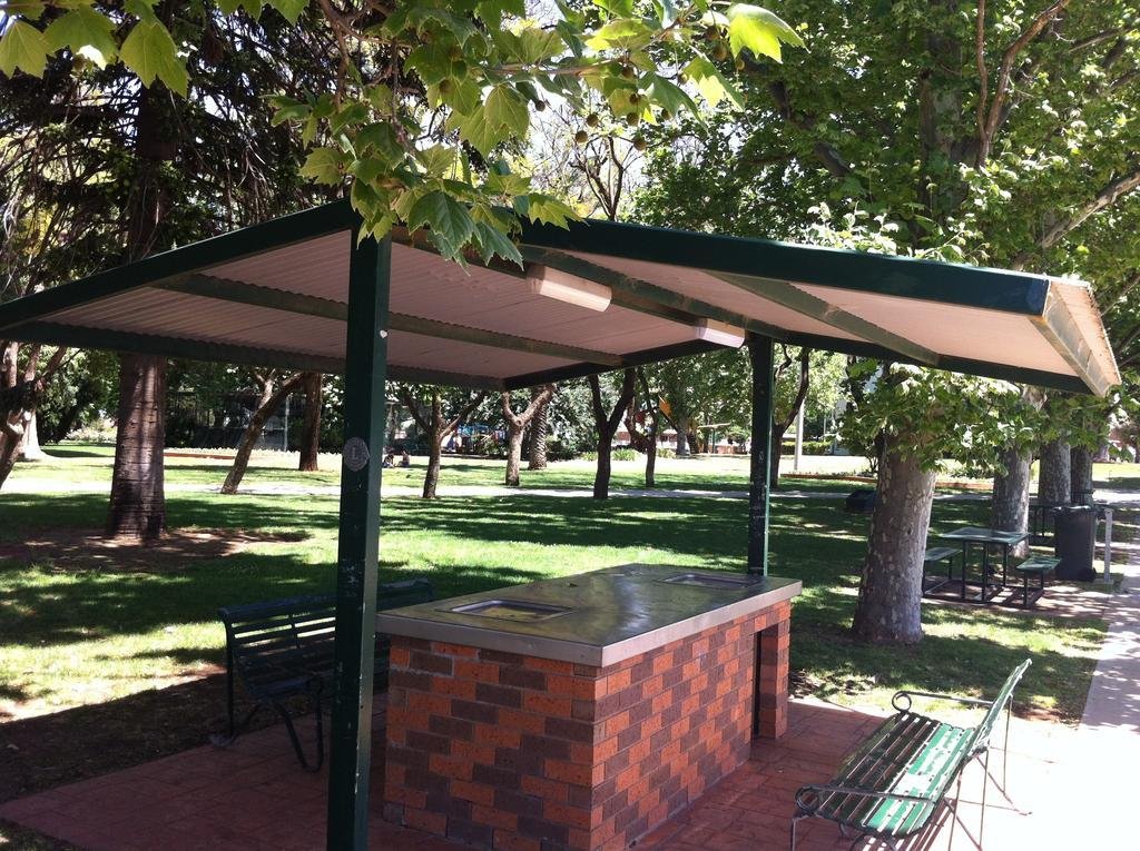 leeton centre motel