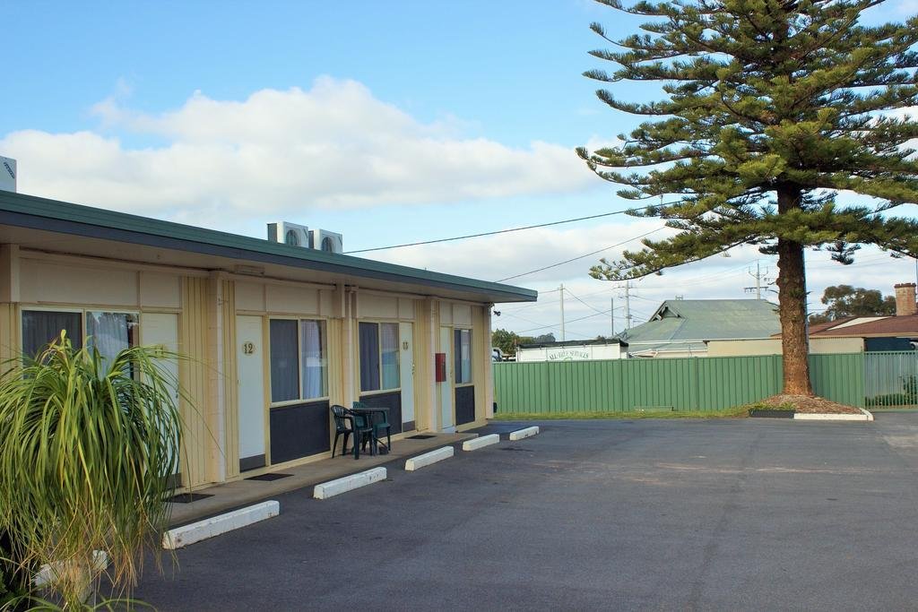 leeton centre motel