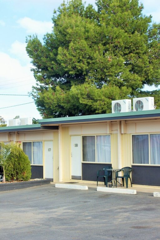 Leeton Centre Motel,Narrandera>>Leeton,3 star