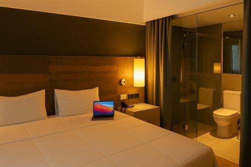 Elegance Suites Ibirapuera,,4 star