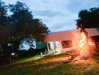 yala wild hut