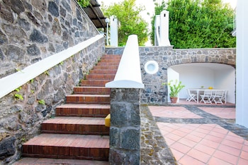 il lauro luxury villa ischia