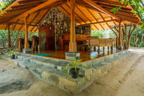 leopard reach yala by seven angels