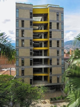 the somos s hotel