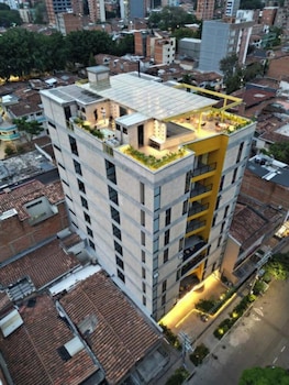 the somos s hotel