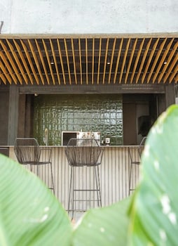 the somos s hotel