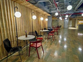 the somos s hotel