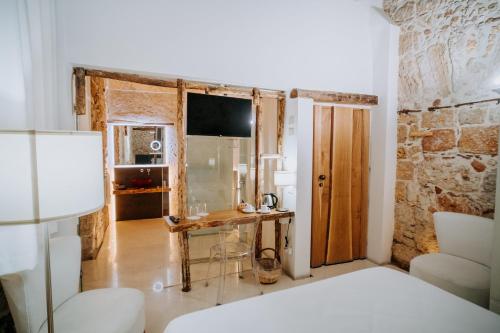 ambrosia timeless hosting