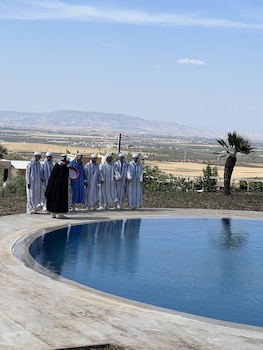 bhalil farm house