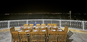 bhalil farm house