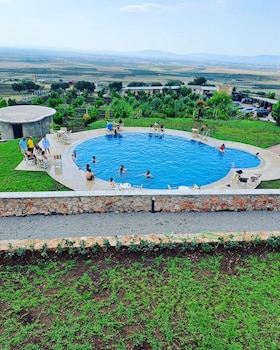 bhalil farm house