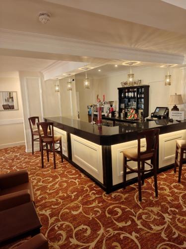 royal swan ashley manor