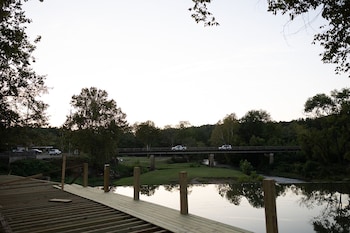 Buck Creek Bnb,,4 star