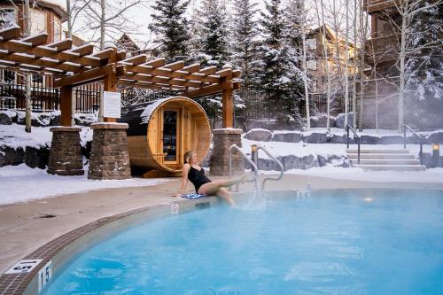 stoneridge resort mountain view pool and hot tub