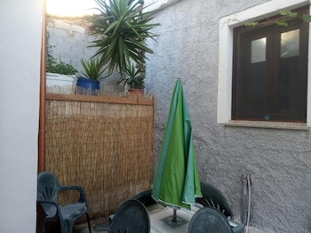 Studio For Holiday,,1 star
