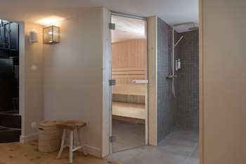 La Peniche - Bed And Bicycle - Vienne,,3 star