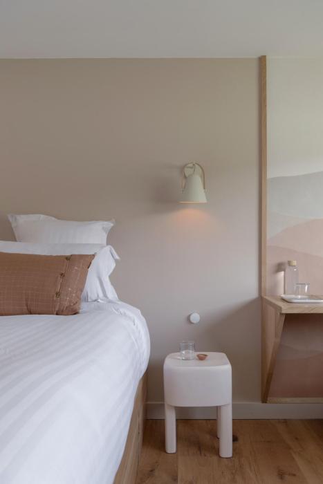 la peniche bed and bicycle vienne