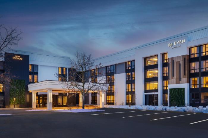 even hotel detroit north troy