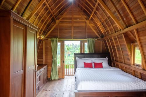 twospaces living at deros resort and cafe bogor