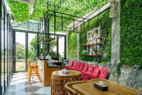 twospaces living at deros resort and cafe bogor