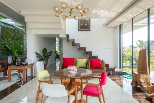 twospaces living at deros resort and cafe bogor