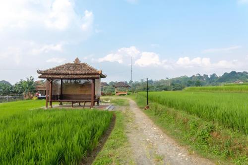 twospaces living at deros resort and cafe bogor