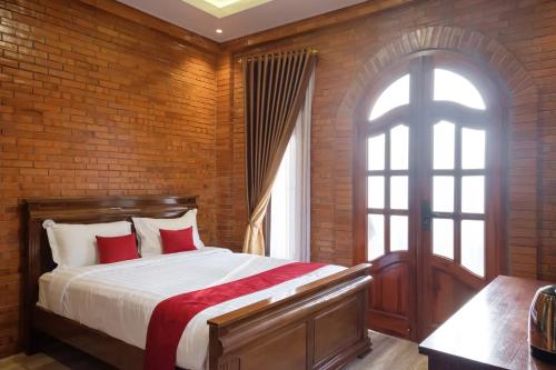 twospaces living at deros resort and cafe bogor