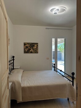 Li Mori Rooms,,4 star