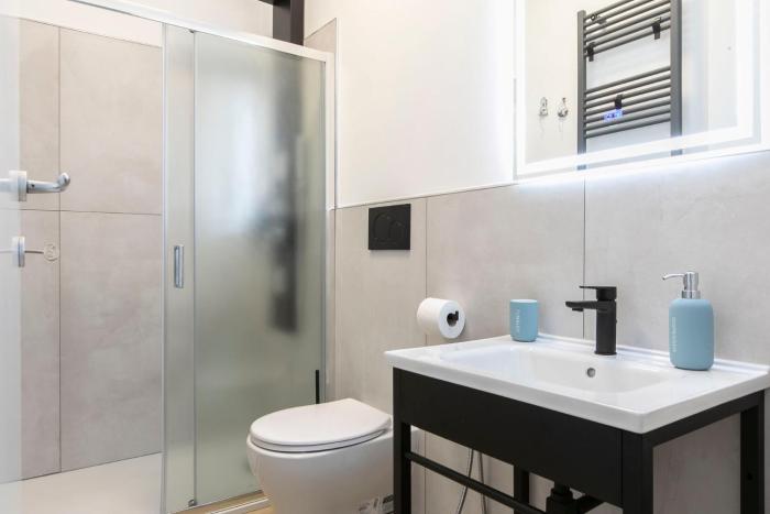 domina guest house luxory room