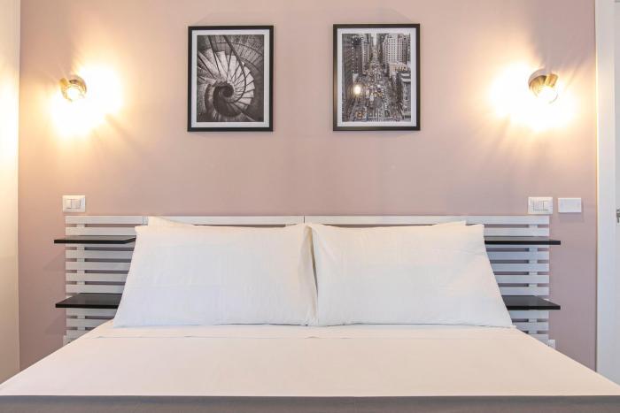 domina guest house luxory room