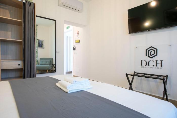 domina guest house luxory room
