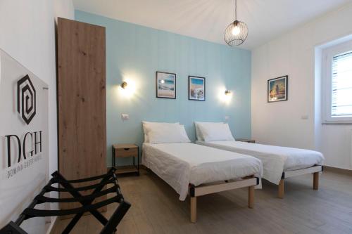 domina guest house luxory room